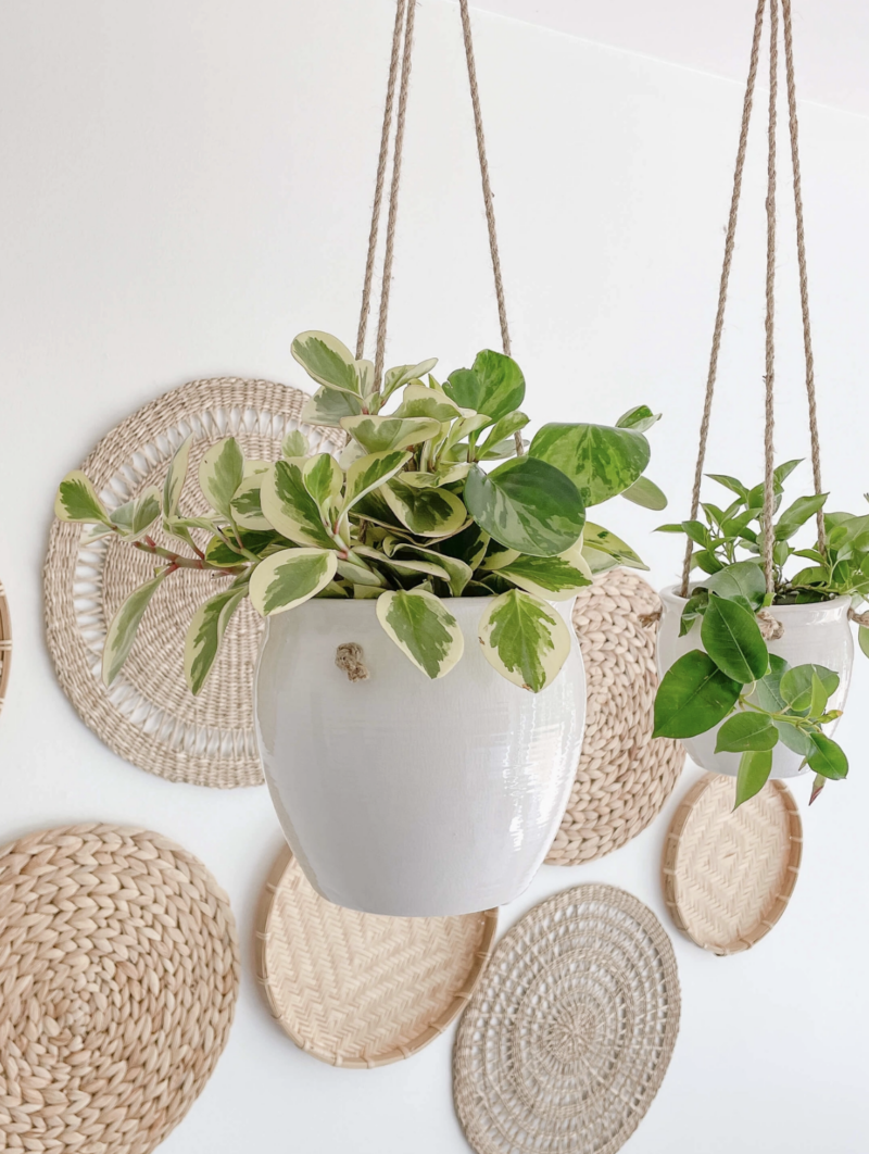 Lily Stoneware Hanging Planter- Medium - Image 2